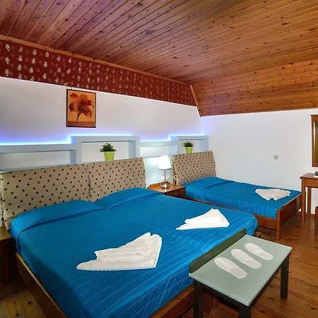 Ξενοδοχείο Mythos- Platanias- -apts Platanés