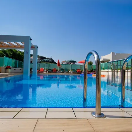 Mythos- Platanias- -apts