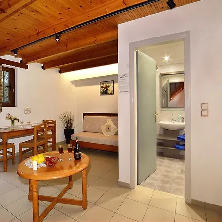 Mythos- Platanias- -apts Hotel